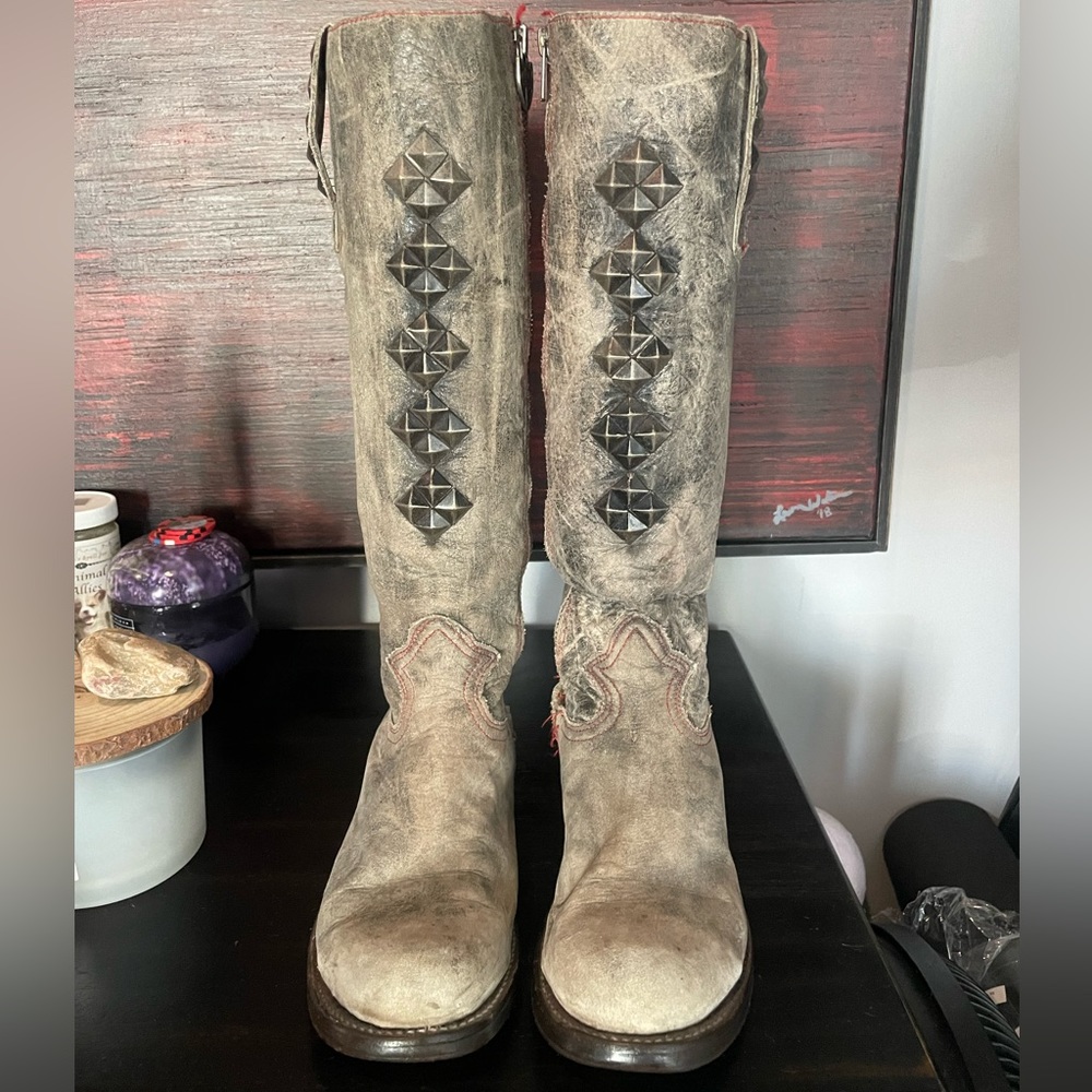 Walk By Faith Leather Boots, Size 9. Gray with red stitching and studs.